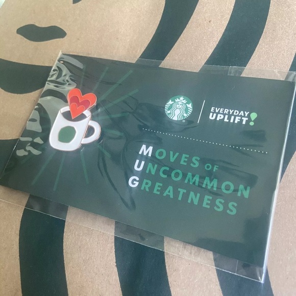 Starbucks Enamel Heart Barista MUG Award Pin W/ Presentation Card SEALED! - Picture 4 of 4